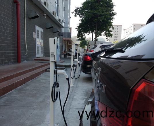 充(chong)電(dian)樁